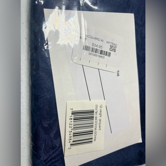 Wyoming Traders Jacquards Silk Scarf Regular 34.5 x 34.5 inches Navy New - Picture 4 of 5